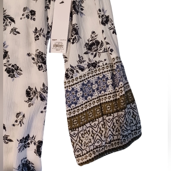 NWT Sonoma White With Navy Blue Flowers Women's Blouse - Picture 4 of 13